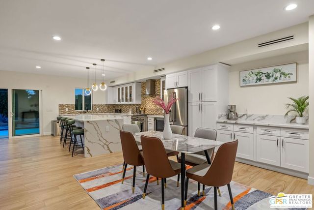73042 Willow Street, Palm Desert, CA 92260