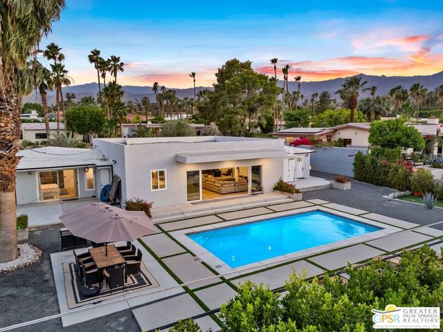 73042 Willow Street, Palm Desert, CA 92260