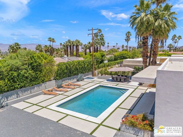 73042 Willow Street, Palm Desert, CA 92260