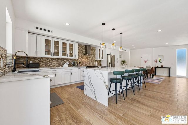 73042 Willow Street, Palm Desert, CA 92260
