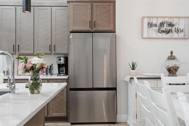 9013 MISSISSIPPI RUN, Weeki Wachee, FL 34613