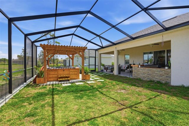 9013 MISSISSIPPI RUN, Weeki Wachee, FL 34613