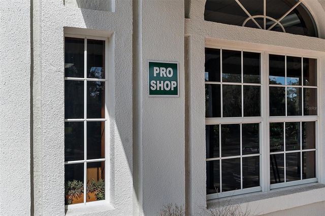 9013 MISSISSIPPI RUN, Weeki Wachee, FL 34613