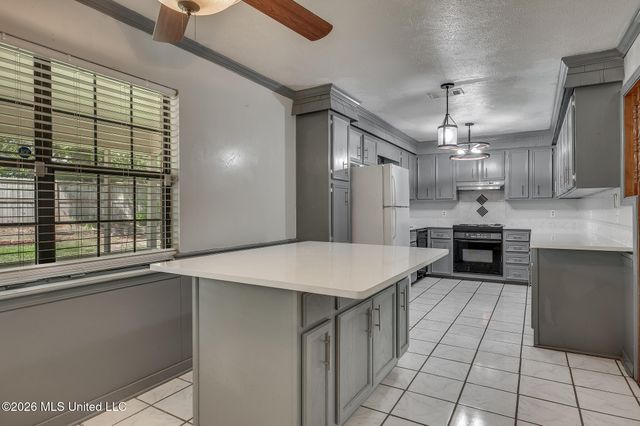 551 Buchanan Drive, Byram, MS 39272