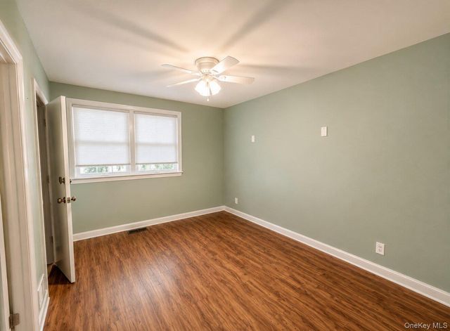 2526 Dogwood Avenue, East Meadow, NY 11554