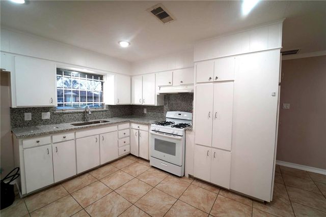 5110 Michael Drive, Houston, TX 77017