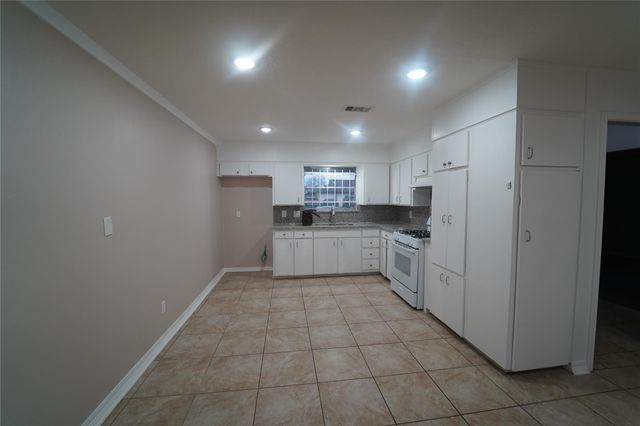 5110 Michael Drive, Houston, TX 77017