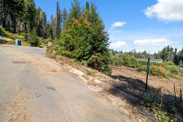122 Cypress Tree Lane, Boulder Creek, CA 95006