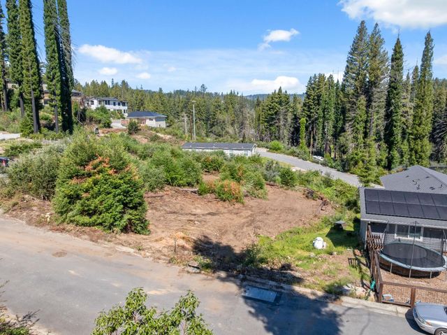 122 Cypress Tree Lane, Boulder Creek, CA 95006