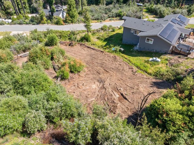 122 Cypress Tree Lane, Boulder Creek, CA 95006