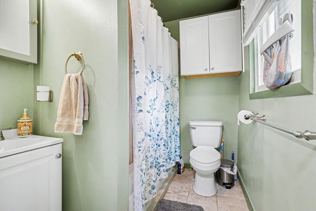 510 W 3rd Street, Buchanan, MI 49107