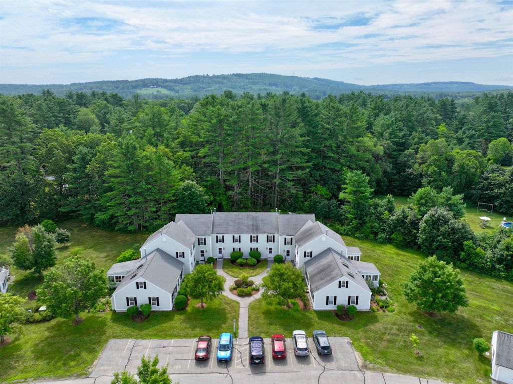 104 River Grant Drive, Hopkinton, NH 03229