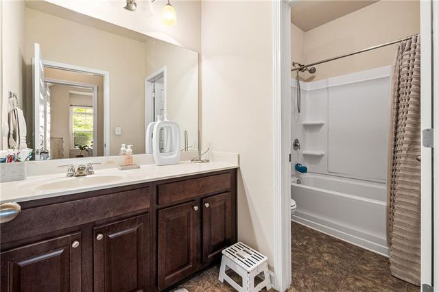 2208 Medlock Lane, Mcdonough, GA 30253