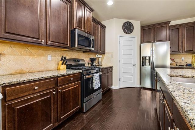 2208 Medlock Lane, Mcdonough, GA 30253