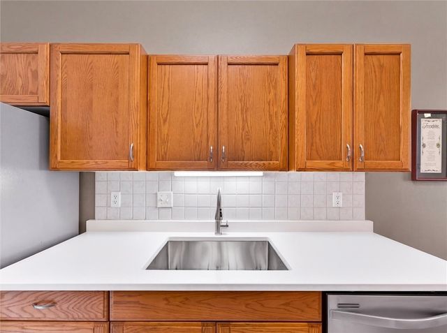 86 Amberwood Place, Greece, NY 14626