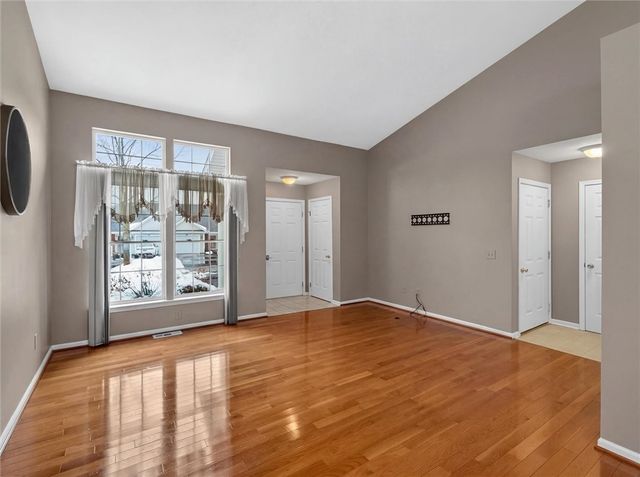 86 Amberwood Place, Greece, NY 14626