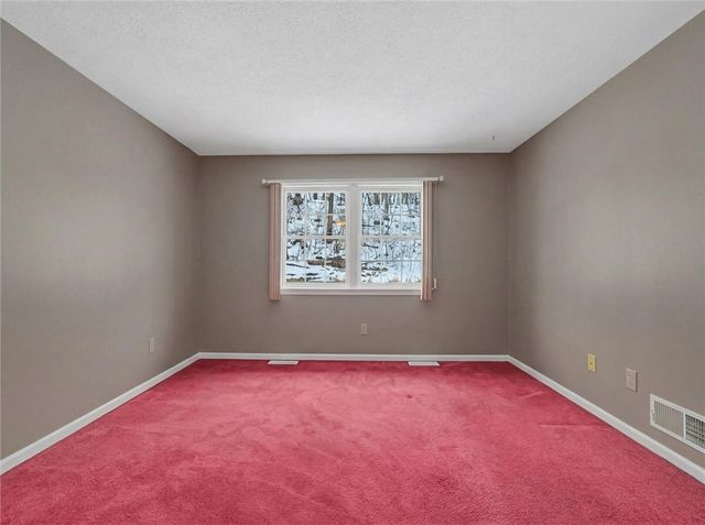 86 Amberwood Place, Greece, NY 14626