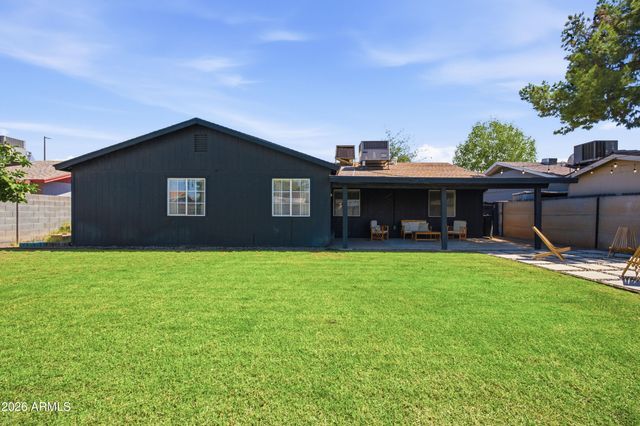 706 N CEDAR Street, Gilbert, AZ 85233