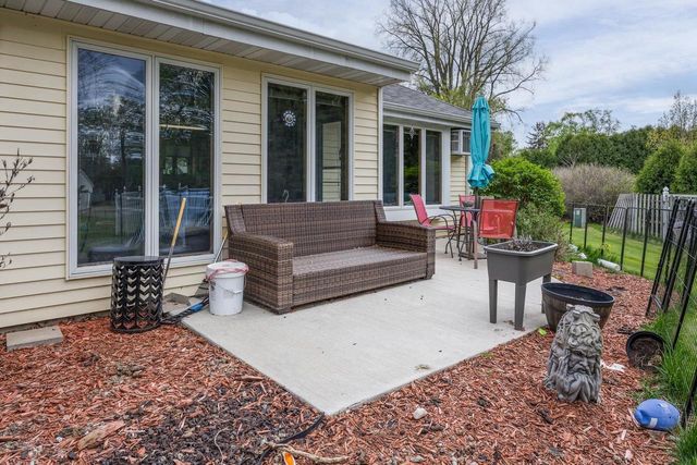 412 Lawn Street, Cambridge, WI 53523