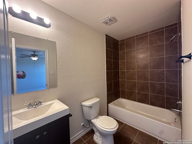 16707 Jupiter Hvn Unit 1, Selma, TX 78154