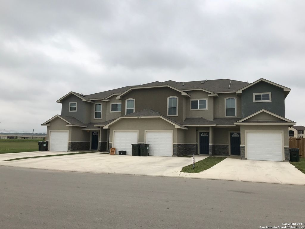 16707 Jupiter Hvn Unit 1, Selma, TX 78154