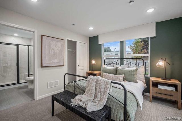 42810 Atwood Avenue, Novi, MI 48375