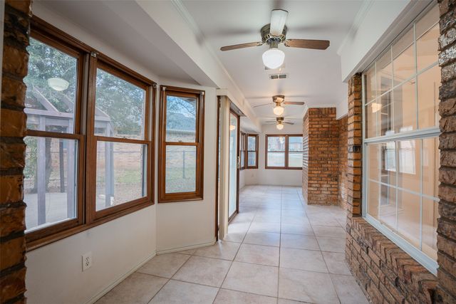 9130 Hanging Moss Drive, Granbury, TX 76049