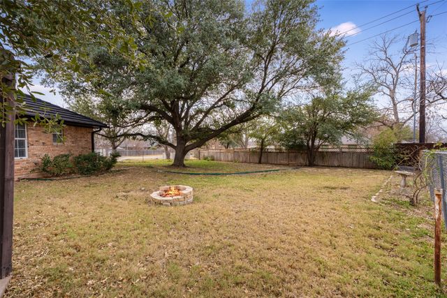 9130 Hanging Moss Drive, Granbury, TX 76049