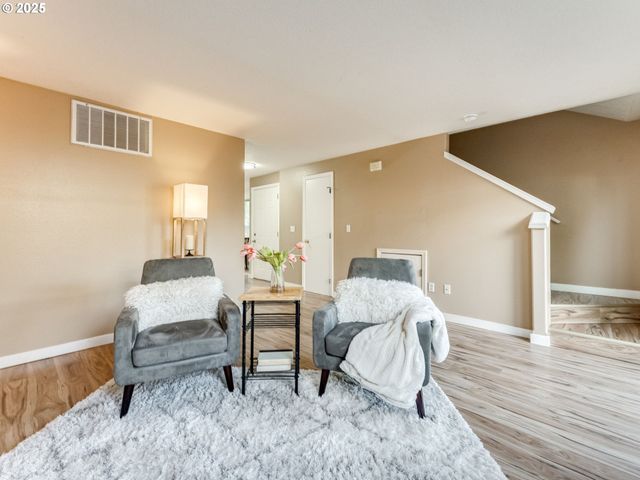 453 Nw LINCOLN St, Hillsboro, OR 97124