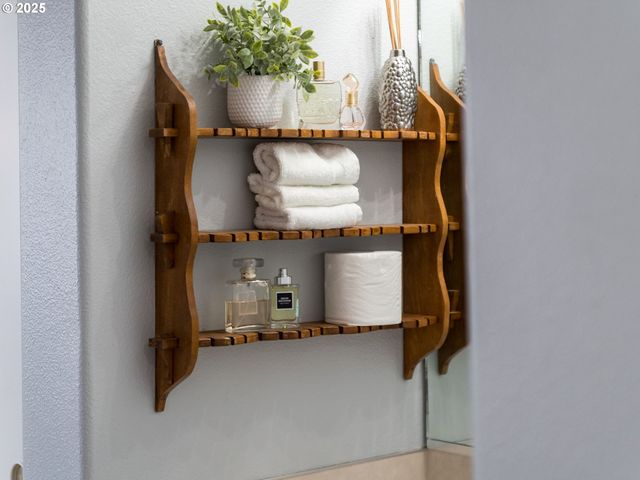 453 Nw LINCOLN St, Hillsboro, OR 97124