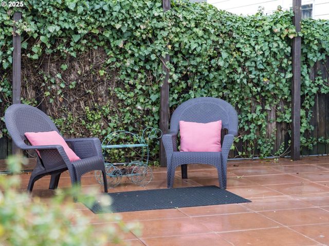 453 Nw LINCOLN St, Hillsboro, OR 97124