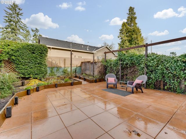 453 Nw LINCOLN St, Hillsboro, OR 97124