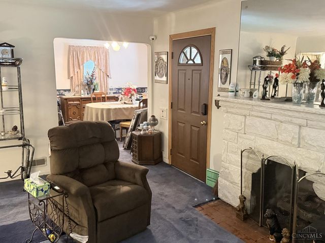 1812 Larchwood Place, Cincinnati, OH 45237