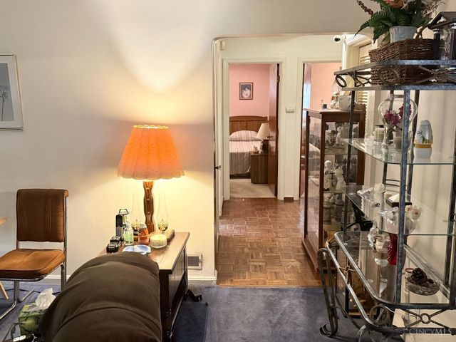 1812 Larchwood Place, Cincinnati, OH 45237