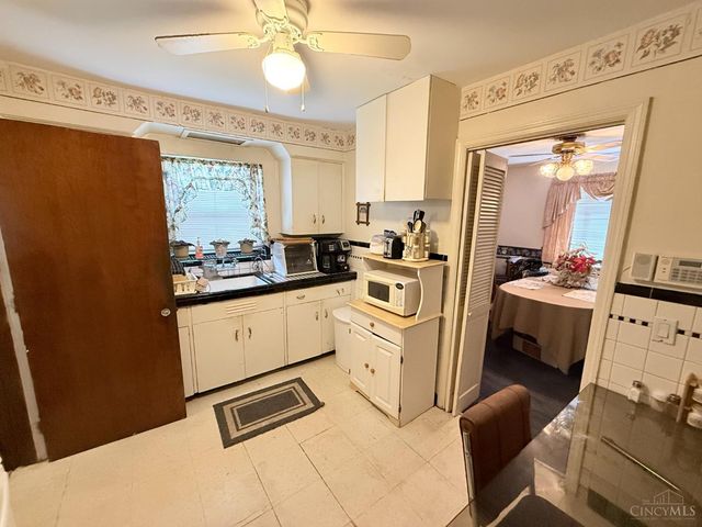 1812 Larchwood Place, Cincinnati, OH 45237