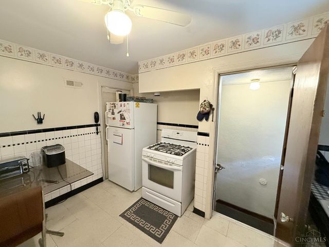 1812 Larchwood Place, Cincinnati, OH 45237