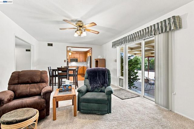 1064 Batavia Avenue, Livermore, CA 94550