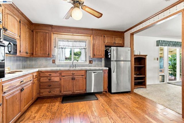 1064 Batavia Avenue, Livermore, CA 94550