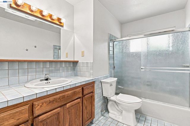 1064 Batavia Avenue, Livermore, CA 94550