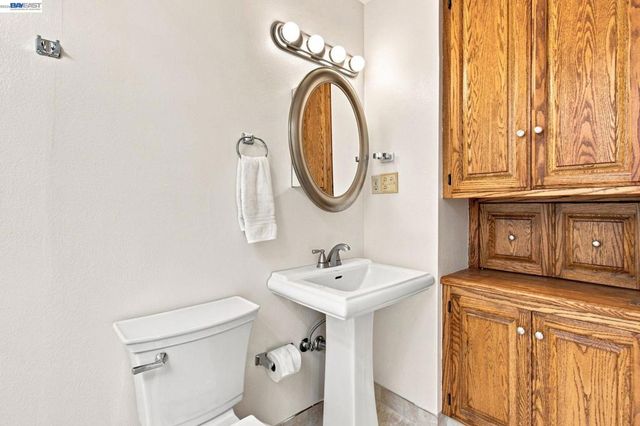 1064 Batavia Avenue, Livermore, CA 94550