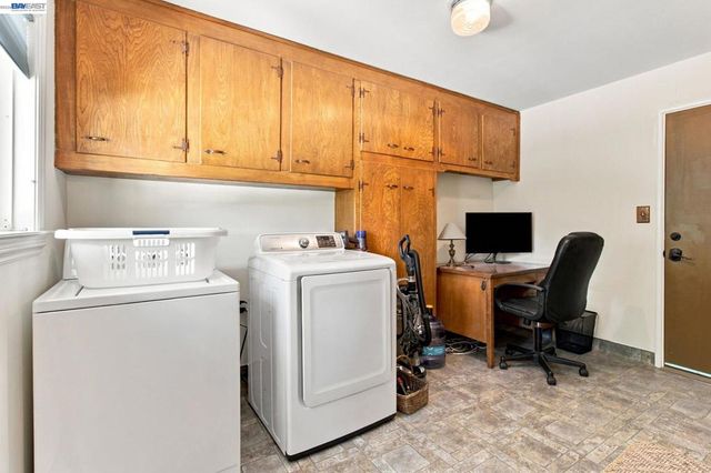 1064 Batavia Avenue, Livermore, CA 94550