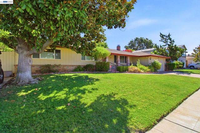 1064 Batavia Avenue, Livermore, CA 94550