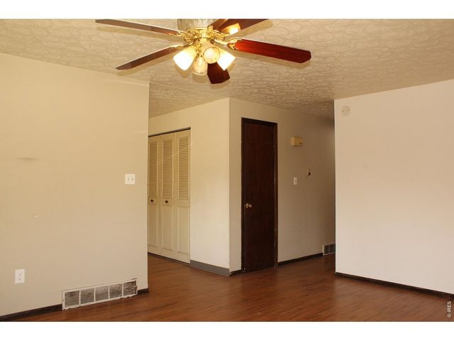125 21st Ave, Longmont, CO 80501