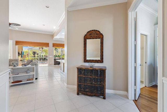 4702 Dovehill Drive, Palm Beach Gardens, FL 33418