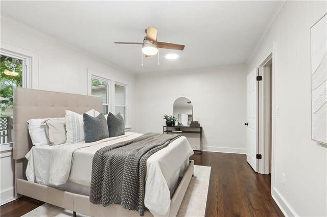 8660 Robinson Street, Overland Park, KS 66212