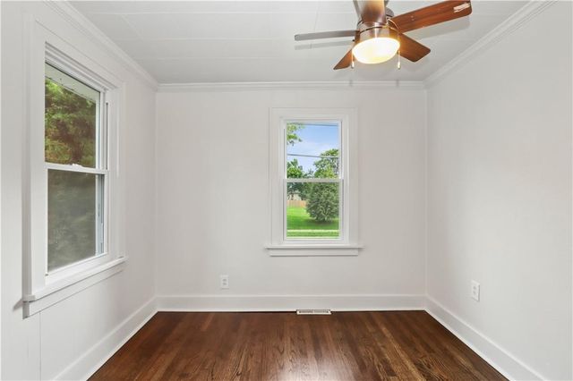 8660 Robinson Street, Overland Park, KS 66212