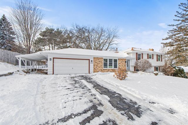 9116 Poplar Bridge Road, Bloomington, MN 55437