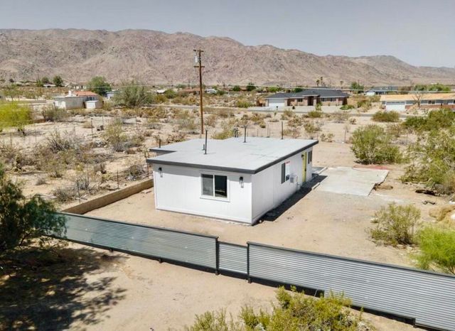 7402 Saladin Avenue, 29 Palms, CA 92277