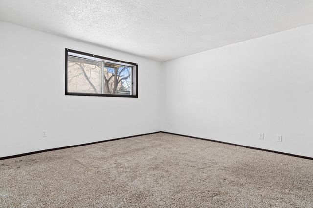 5636 Brookdale Drive N, Brooklyn Park, MN 55443