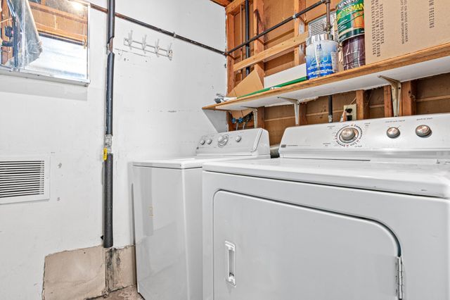 5636 Brookdale Drive N, Brooklyn Park, MN 55443